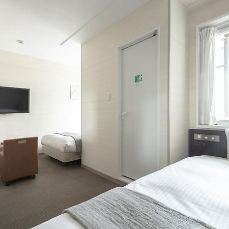 Vessel Inn Hiroshima Station Экстерьер фото
