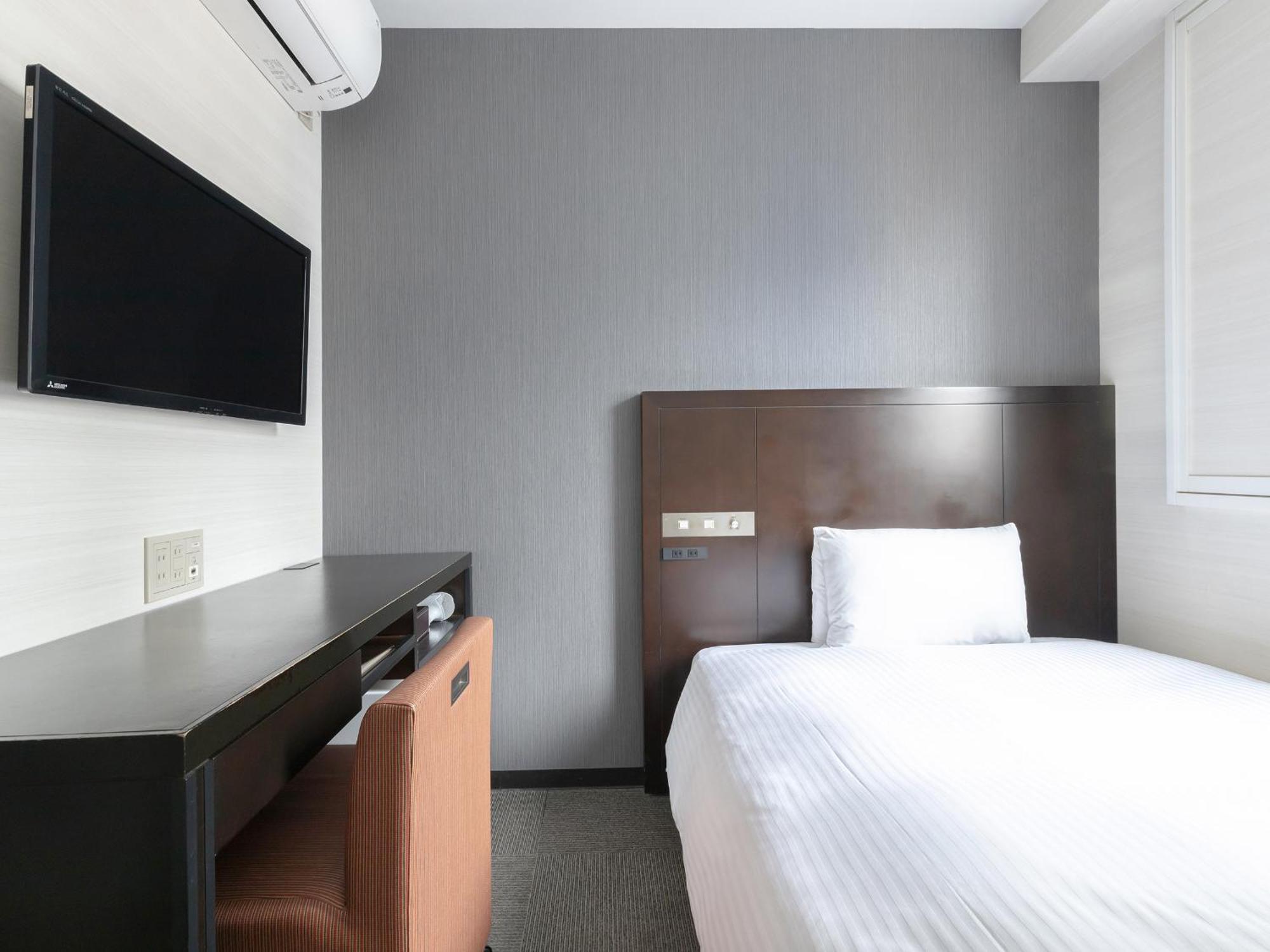 Vessel Inn Hiroshima Station Экстерьер фото